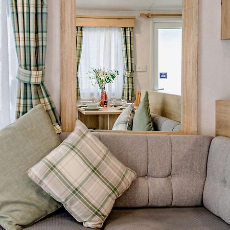 Sea La Vie Lodge, Rockley Park Holiday Park, Poole, Dorset Экстерьер фото