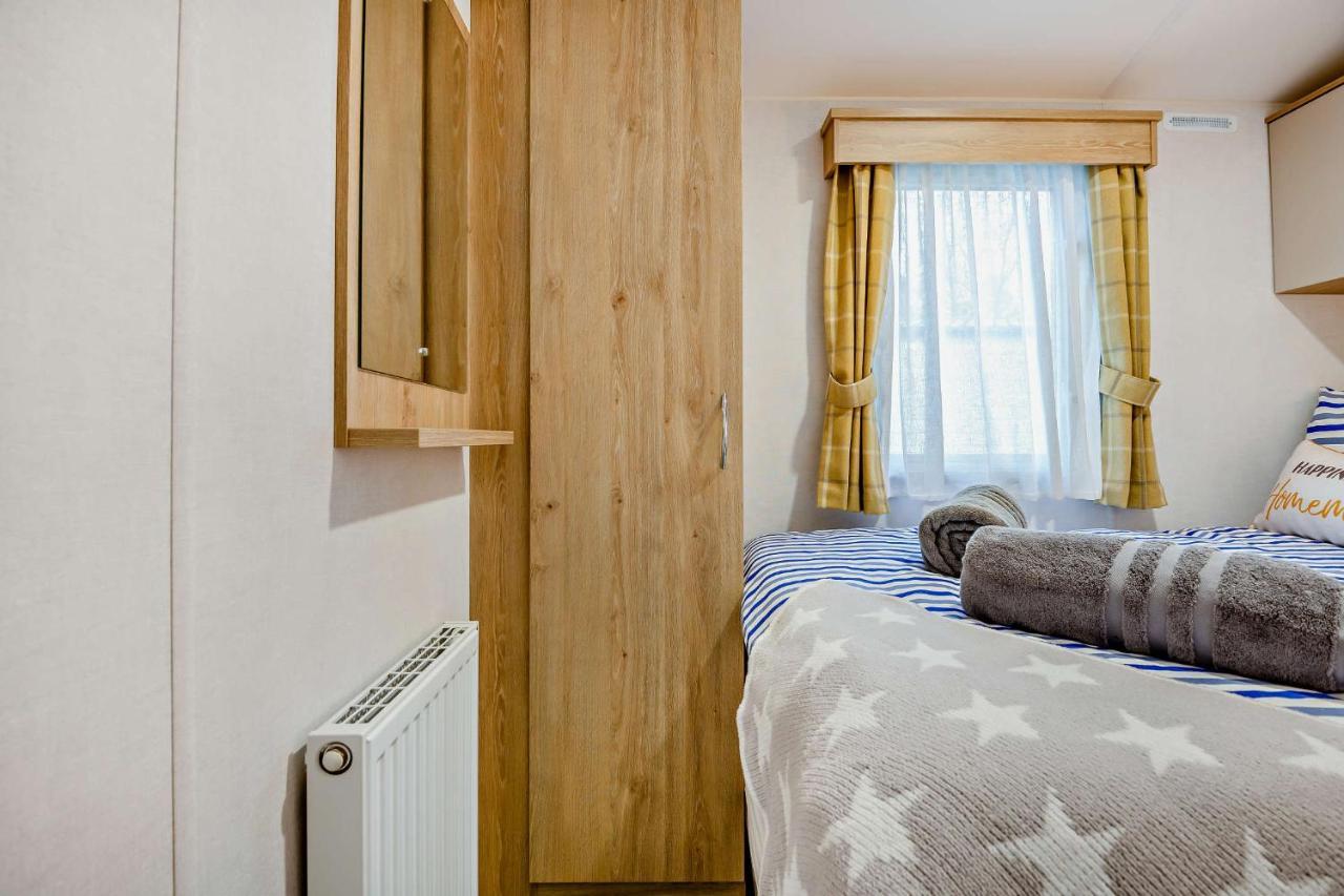 Sea La Vie Lodge, Rockley Park Holiday Park, Poole, Dorset Экстерьер фото